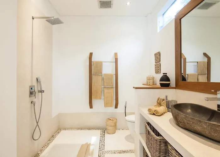 Amazing 4 Bd In The Heart Of Вилла Семиньяк