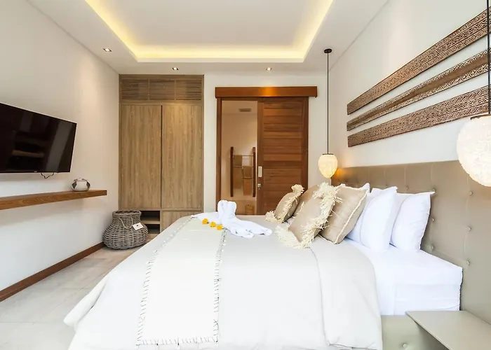 Вилла Amazing 4 Bd In The Heart Of
