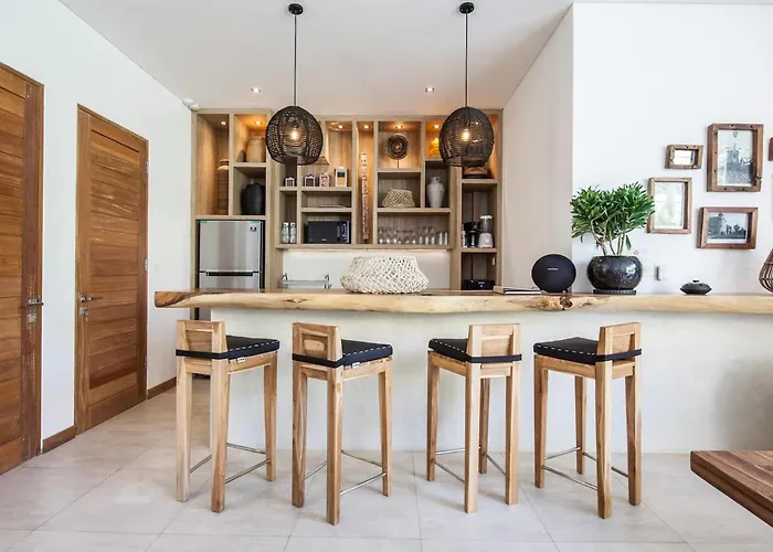 Вилла Amazing 4 Bd In The Heart Of